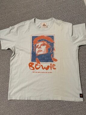 Near vintage TRUNK David Bowie Graphic Tee in Light Blue with Orange/Navy Print